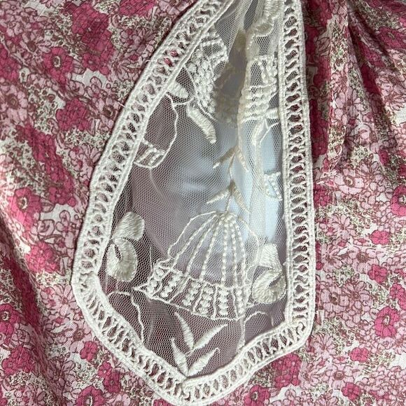 Urban Outfitters Women's Floral Blouse Mesh Sleeve Top Pleated Pink Rose Small - Picture 8 of 13